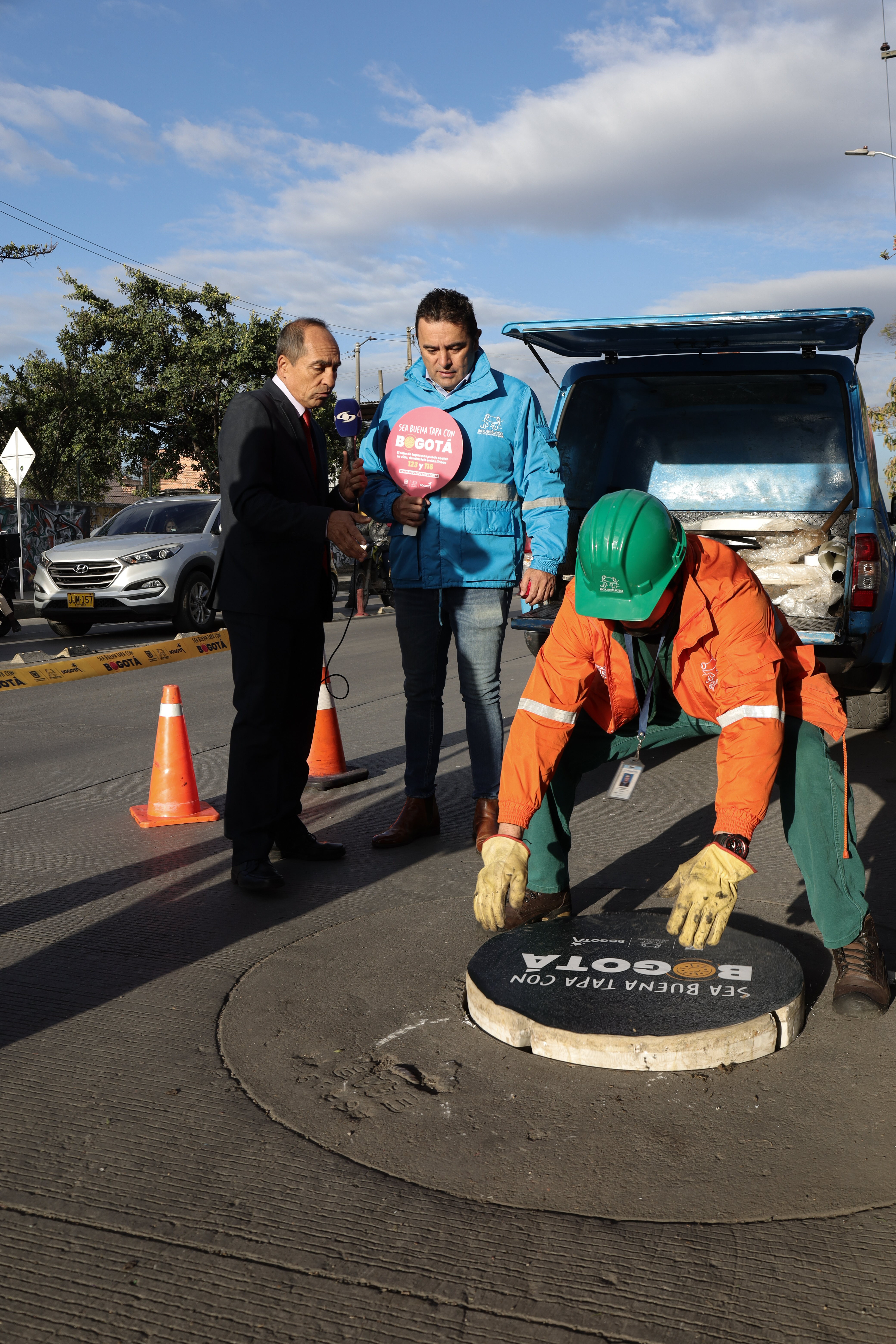 Campaña Sea buena tapa con Bogotá, para prevenir y denunciar el robo de infraestructura
